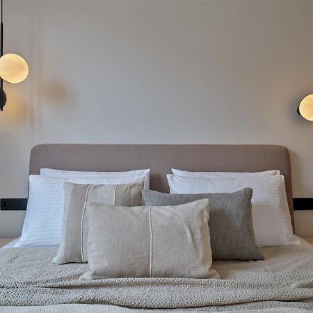 Haya Athens Loftie Suites Esterno foto